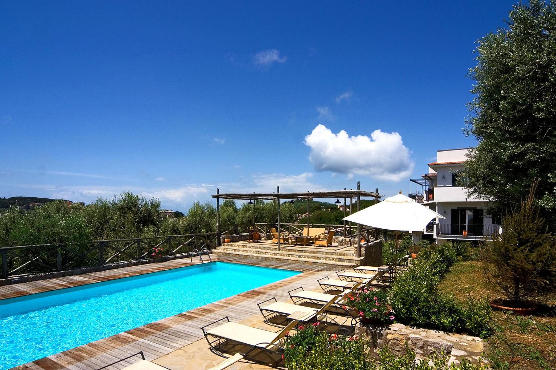 Le Capannelle Aparthotel Sant'Agata sui due Golfi Luaran gambar